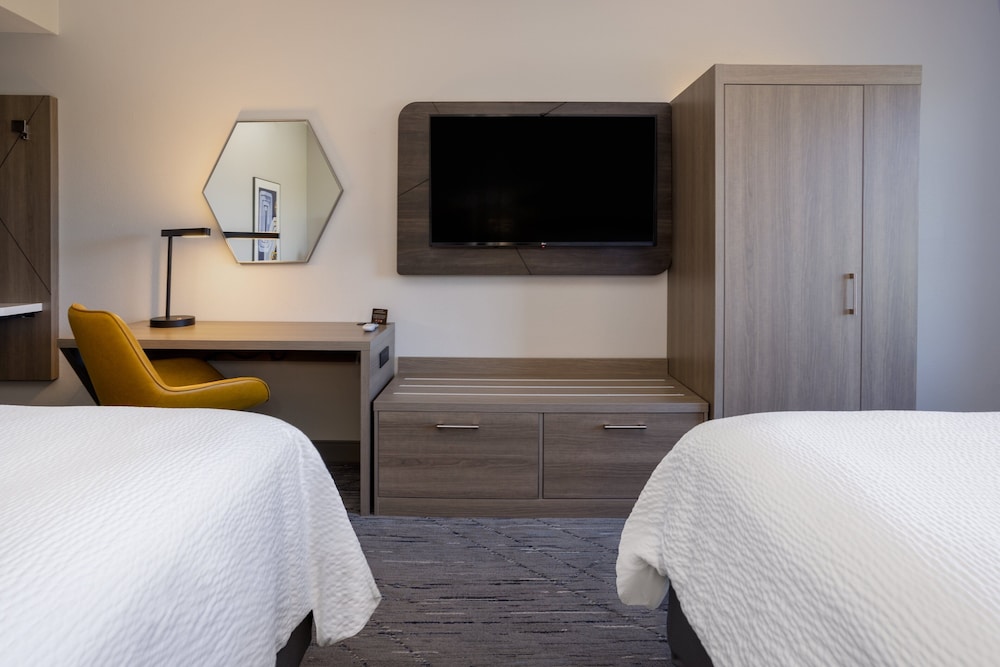 Holiday Inn Express Hotel & Suites New Tampa I 75 by IHG - photo 27
