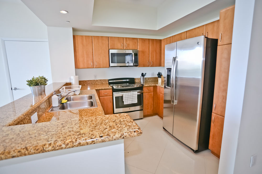 One Broadway Luxury Suites Downtown - photo 21