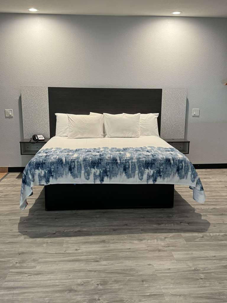 Americas Best Value Inn & Suites Haltom City Ft. Worth - photo 17