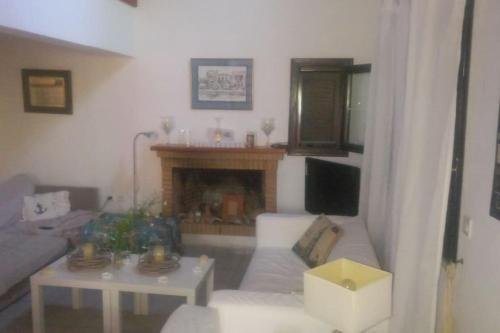 House in Vrontados Chios — 4-Star Luxury Hotel in Vrontados, Greece