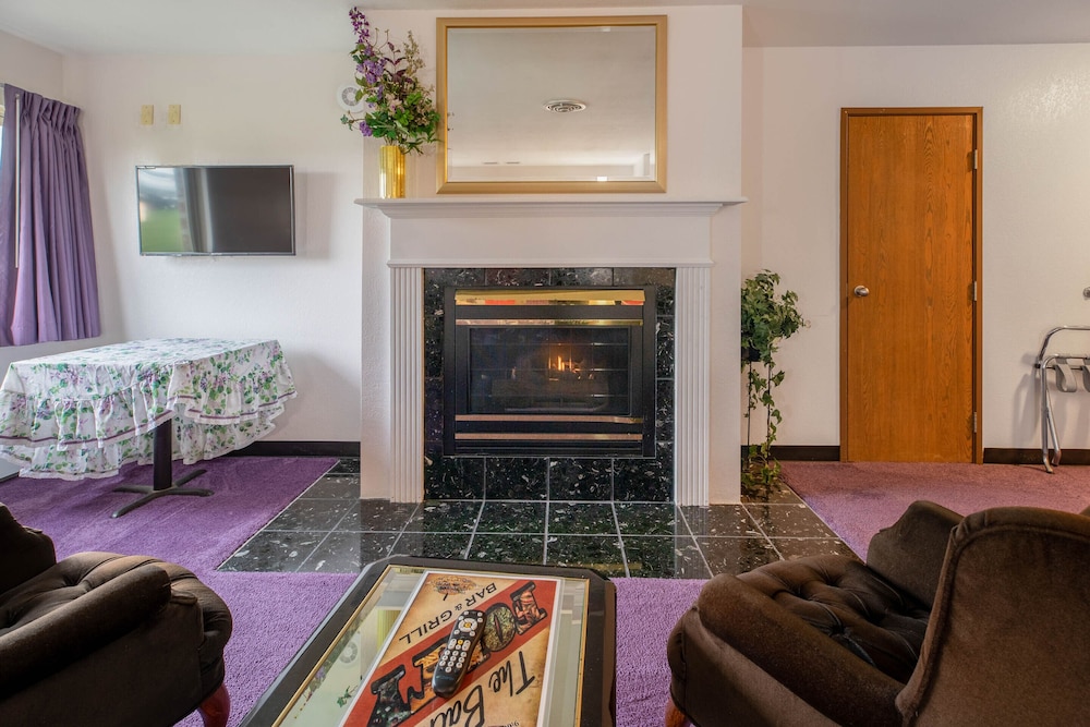 OYO Hotel Chesaning Route 52 & Hwy 57 - photo 58