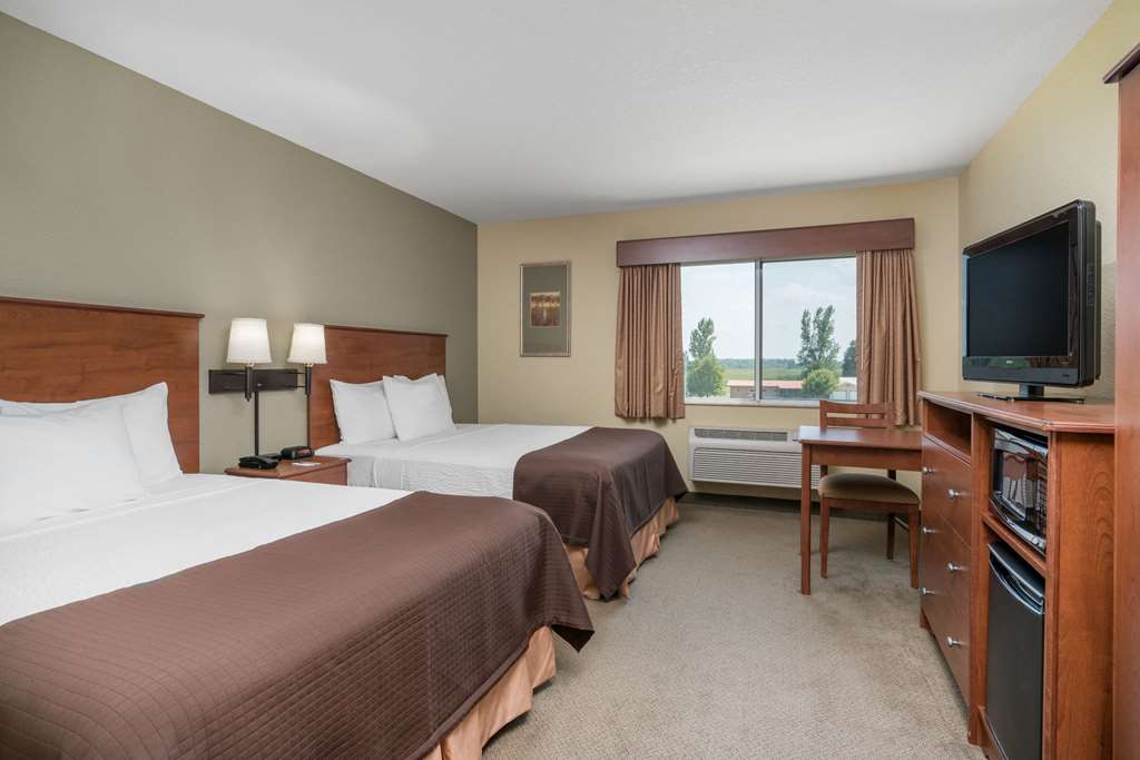 AmericInn by Wyndham Newton - photo 14