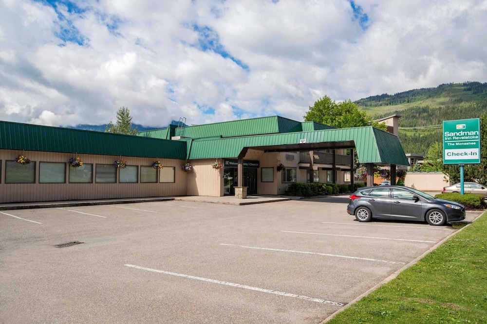 Best Western Wayside Inn in Revelstoke, Canada