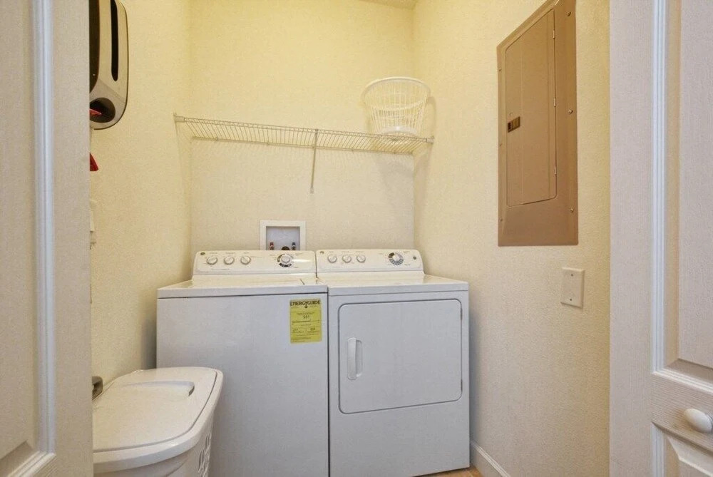 Alladin's Headquarters 4 BR Townhouse — 4-Star Luxury Hotel in Davenport, United States