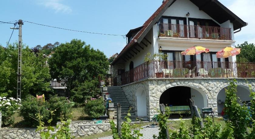 House Sophie — 4-Star Luxury Hotel in Vonyarcvashegy, Hungary