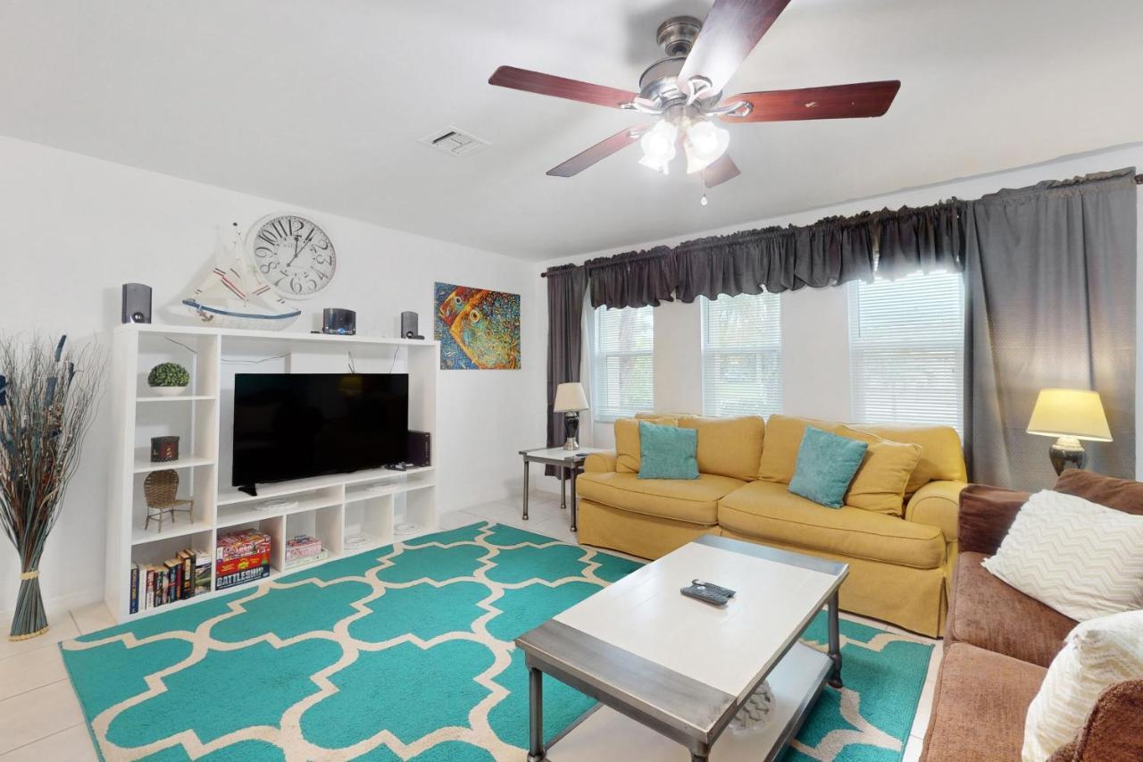 Turquoise Tides - last minute hotel in Cape Coral