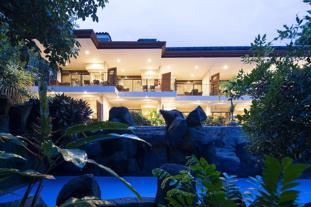 Pumilio Mountain & Ocean Hotel in Jaco, Costa Rica