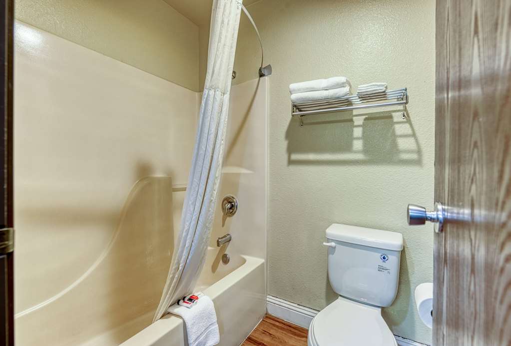 Super 8 by Wyndham Alamosa - photo 55