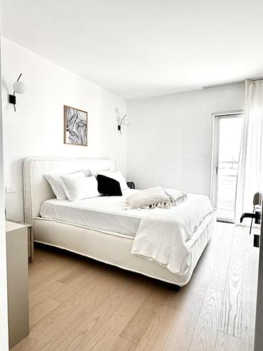 Aptments4 real estate solutions — 4-Star Luxury Hotel in Olbia, Italy