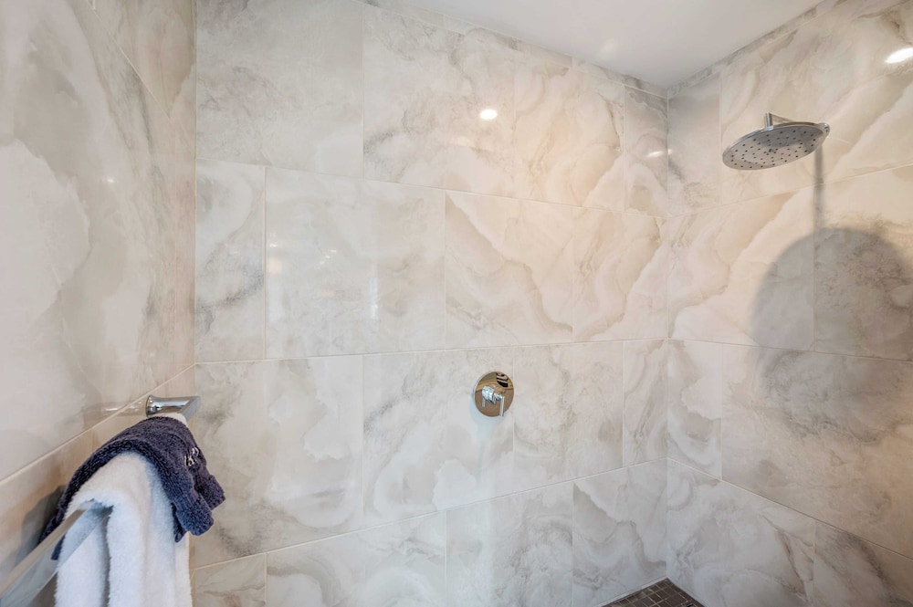 The Gower Street Bungalows by AvantStay - photo 26
