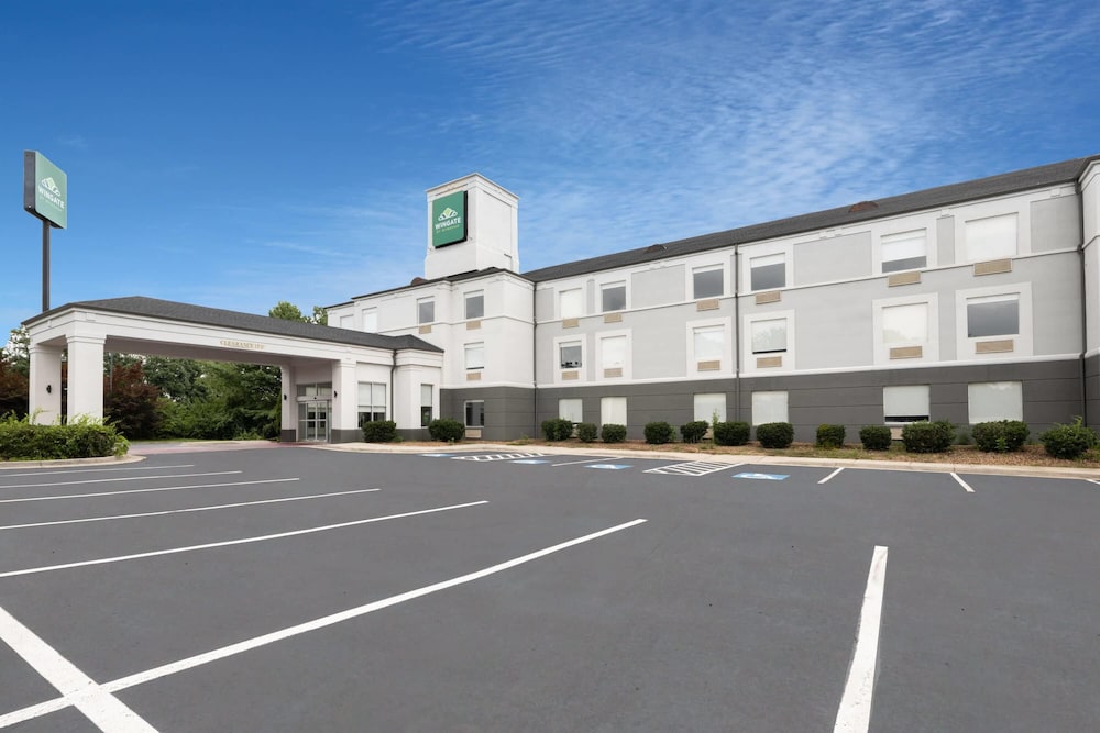 Wingate by Wyndham Dublin Near Claytor Lake State Park - photo 66