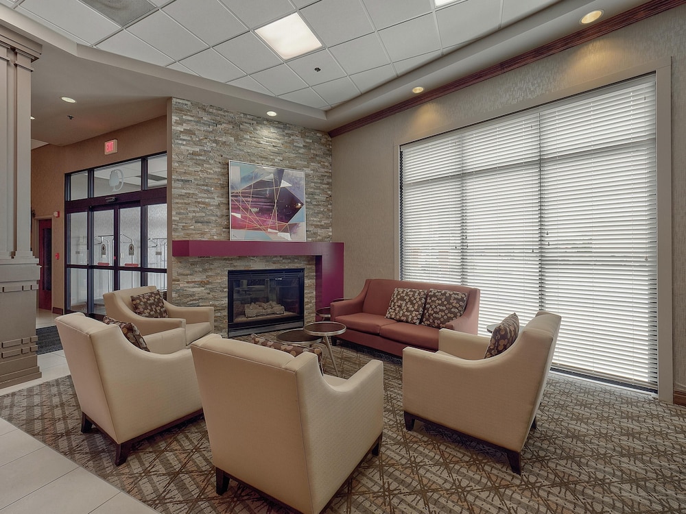 DoubleTree by Hilton Hotel Bloomington — Bloomington — photo 3