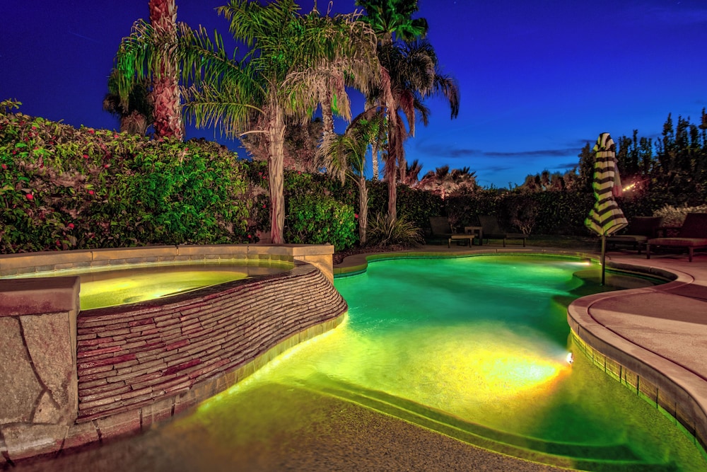 5BR Resort Style Entertainer with Pool Spa BBQ - photo 34