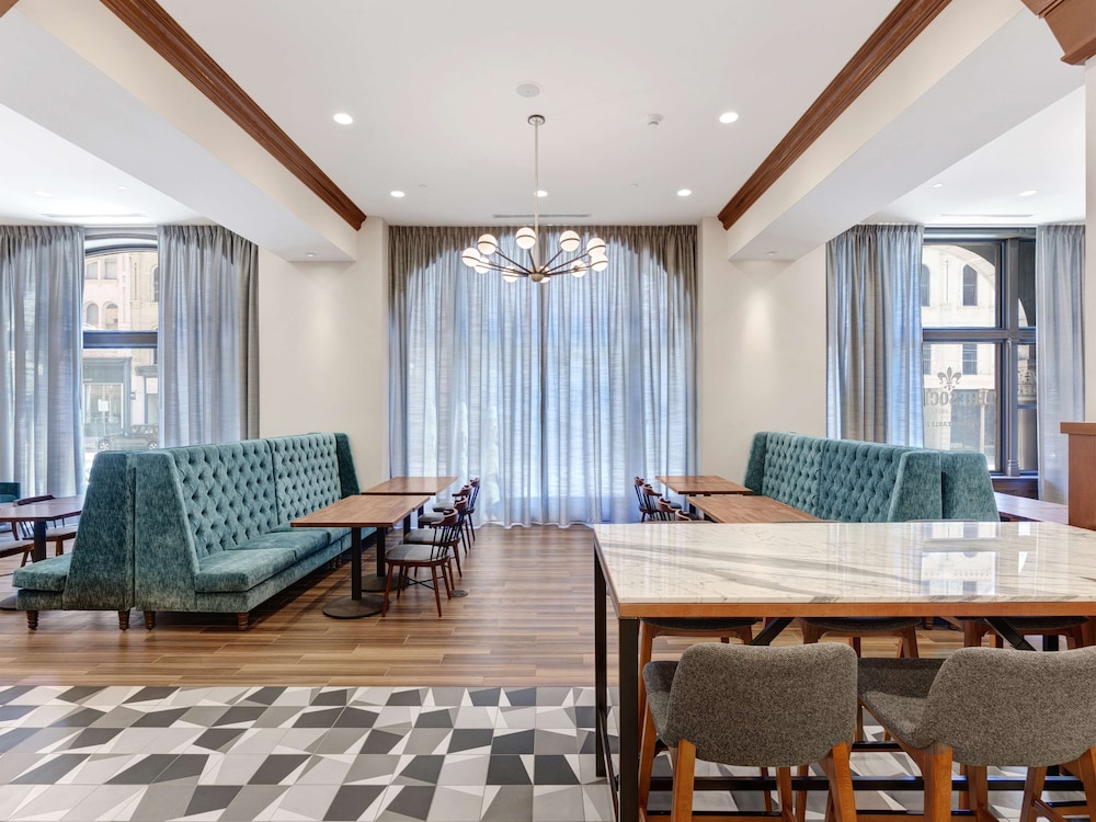 Hilton Garden Inn Milwaukee Downtown - photo 45