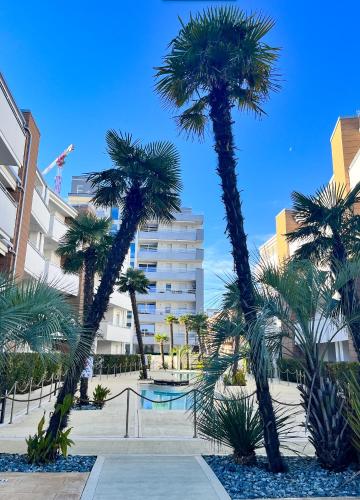Piscina Vicno Al Mare Le Palme — 4-Star Luxury Hotel in Lido Di Jesolo, Italy