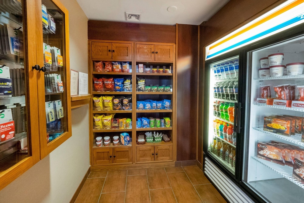 Residence Inn by Marriott Hazleton - photo 32