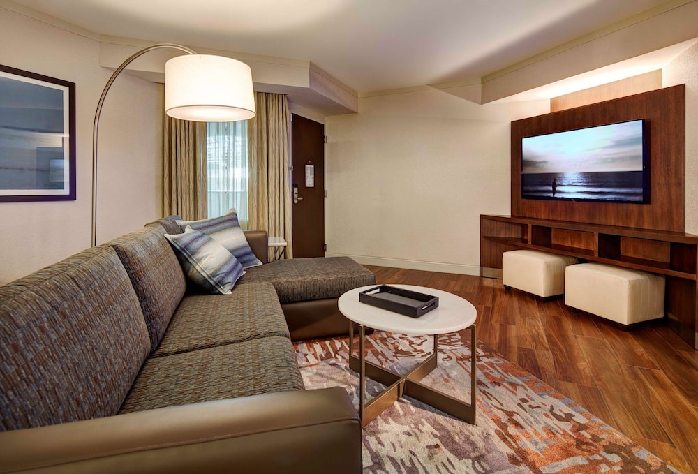 Embassy Suites by Hilton San Diego La Jolla - photo 21