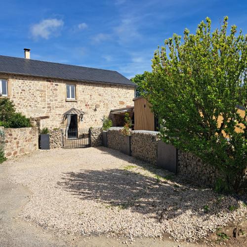 Le Crochet de Pervenche in Severac-Le-Chateau, France