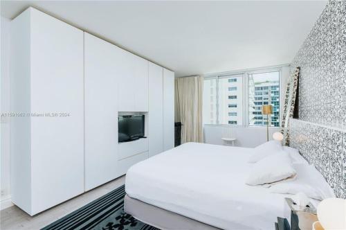 5 Condo Hotel South Beach 2 Queen and 1 King 521 - photo 9