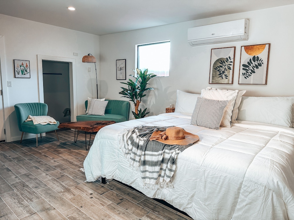 The Yucca Hotel - photo 19