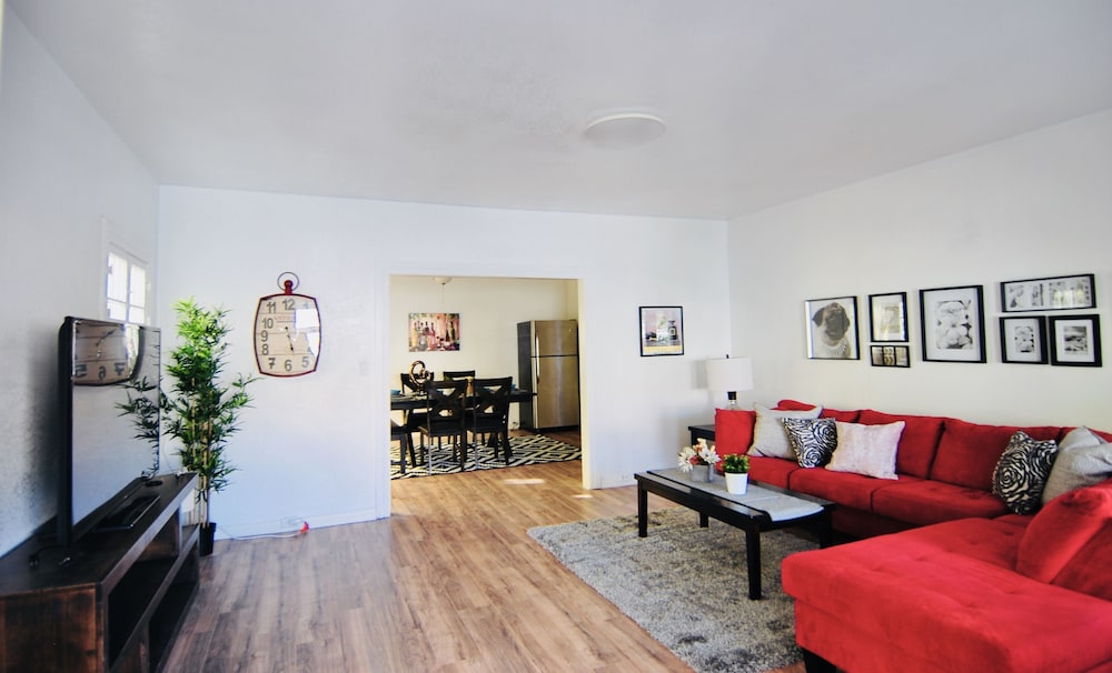 Luxy Hollywood - photo 28