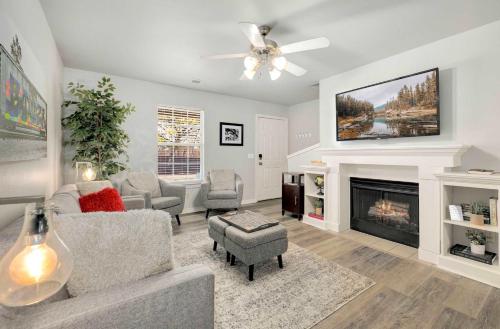 Campus Corner 1 Mi to UofA 1 Mi to Downtown in Fayetteville, United States