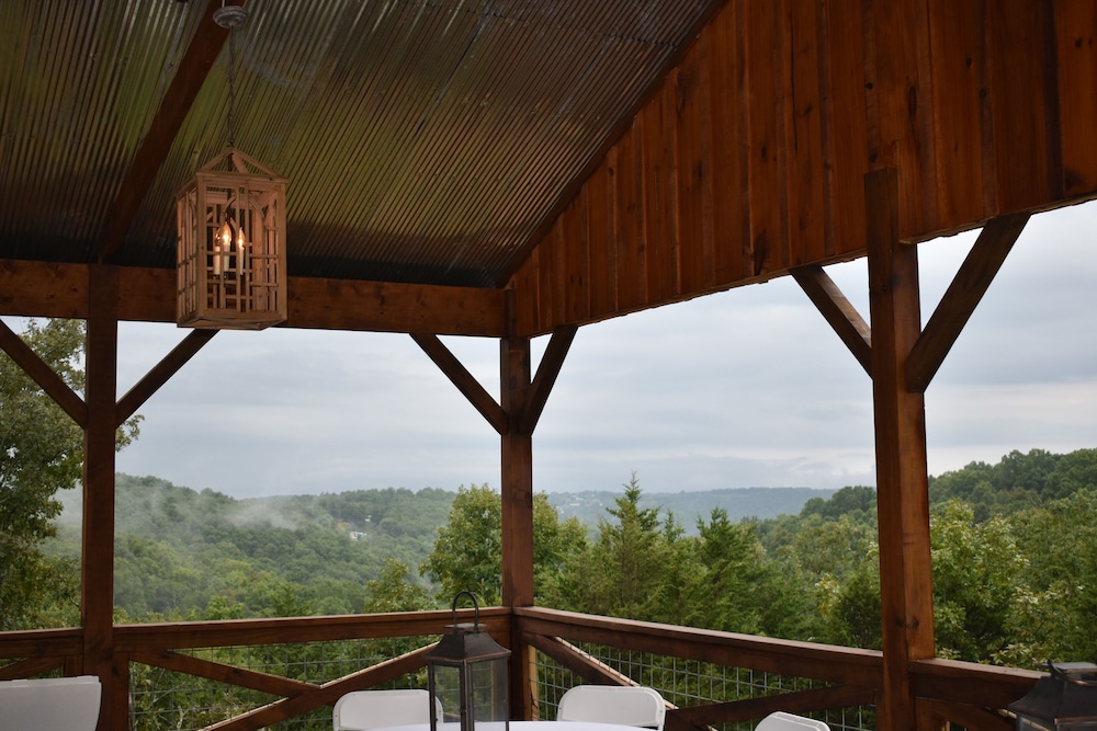 Bear Creek Lodge Cabin Resort - photo 125
