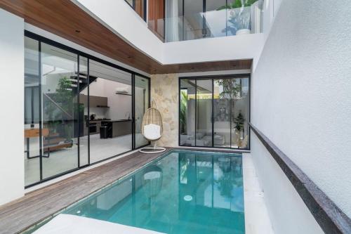 Luxury Haven Stunning 2Br in Umalas Canggu — 4-Star Luxury Hotel in Kerobokan, Indonesia