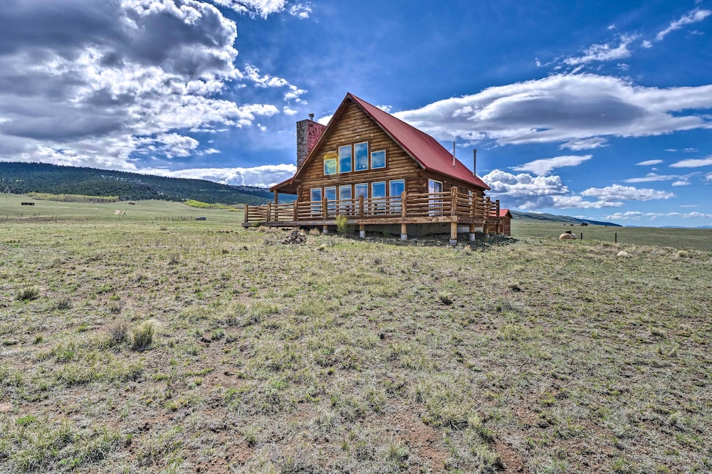 Secluded Fairplay Rocky Mountain Hideaway w Views in Fairplay, United States