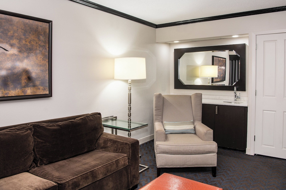Sheraton Minneapolis West Hotel - photo 63