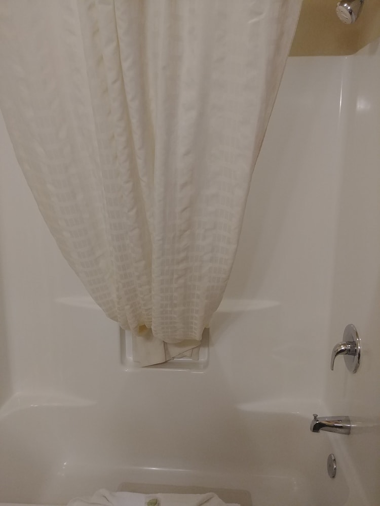 Cobblestone Hotel & Suites Broken Bow - photo 41