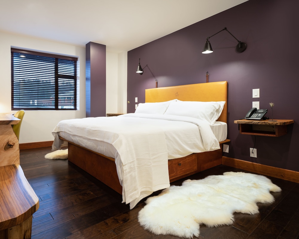 The Horton Hotel and Rooftop Lounge - photo 13