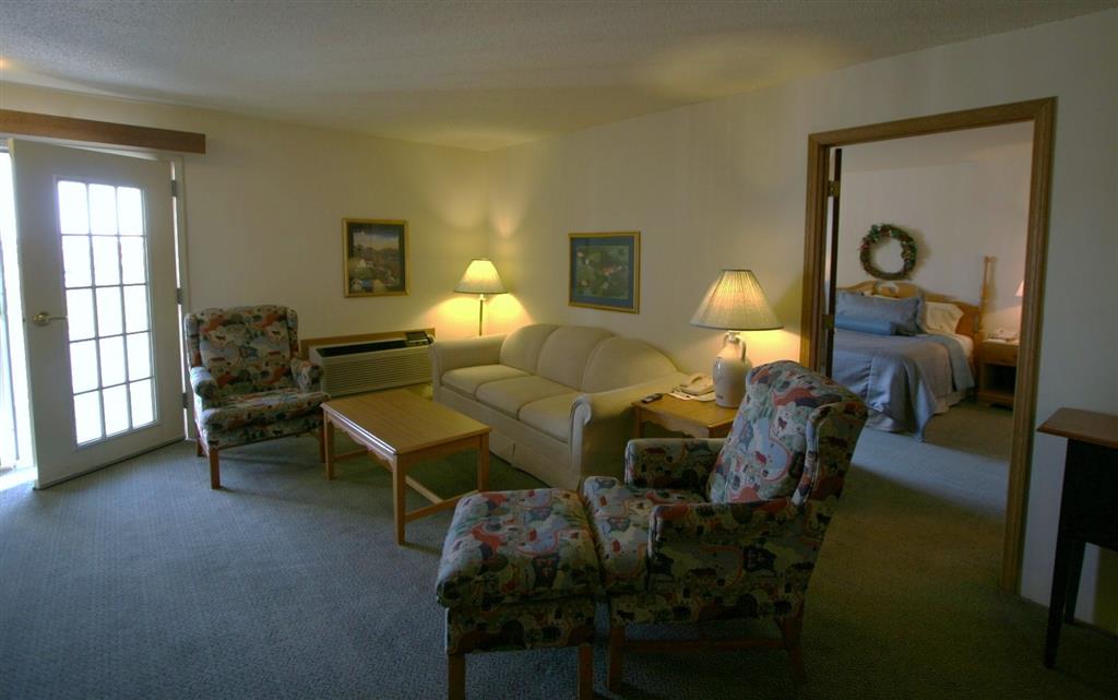Best Western Dodgeville Inn & Suites - photo 21