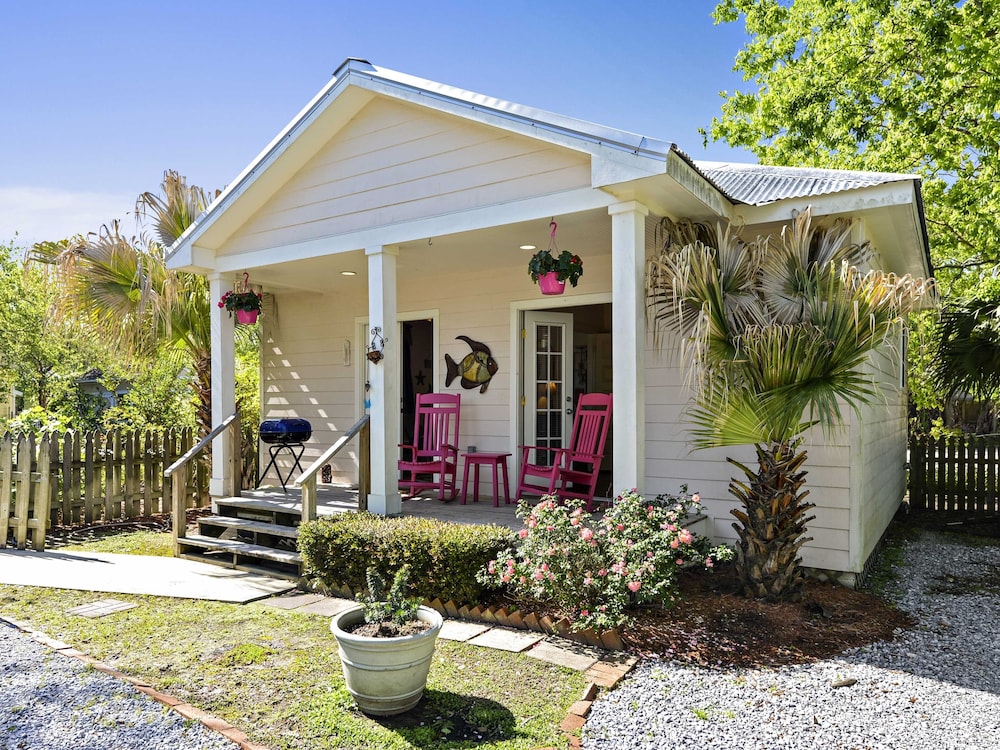 Carroll House Cottages - photo 56