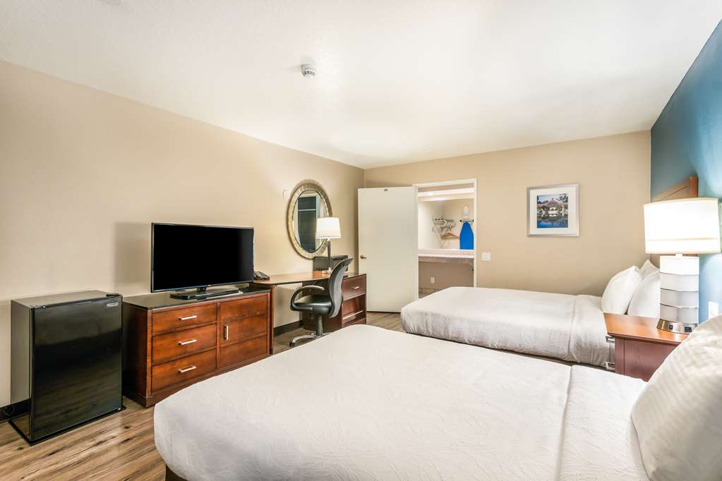 Hotel Hacienda at Ontario Ranch - photo 17