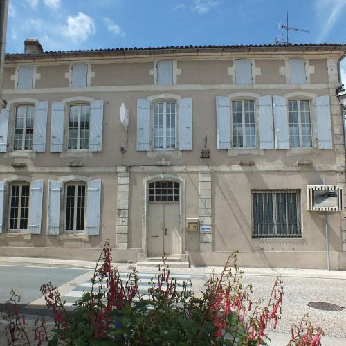L'adalie - carbon neutral hotel in Perignac
