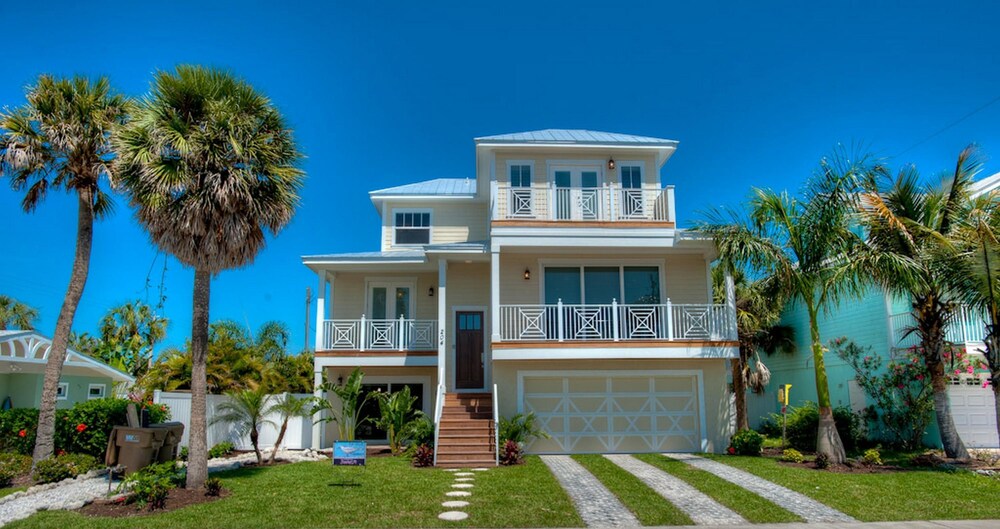 Gulfside Oasis in Holmes Beach, United States