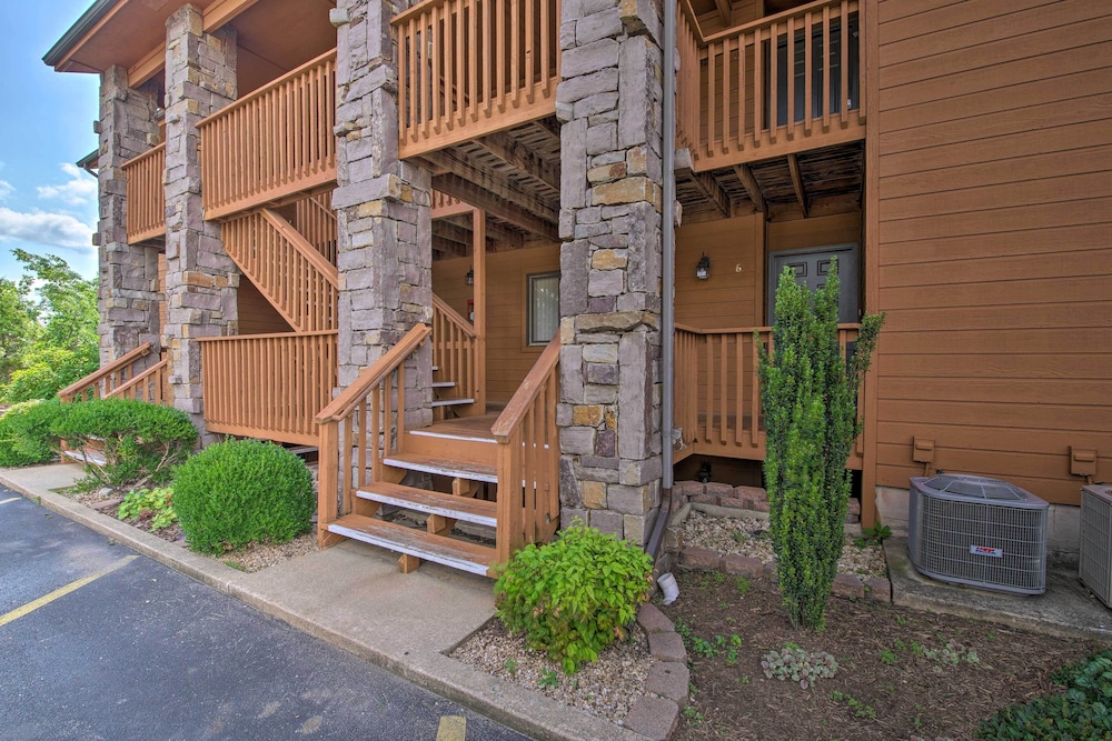 Branson Getaway w Balcony & Resort Amenities - photo 17