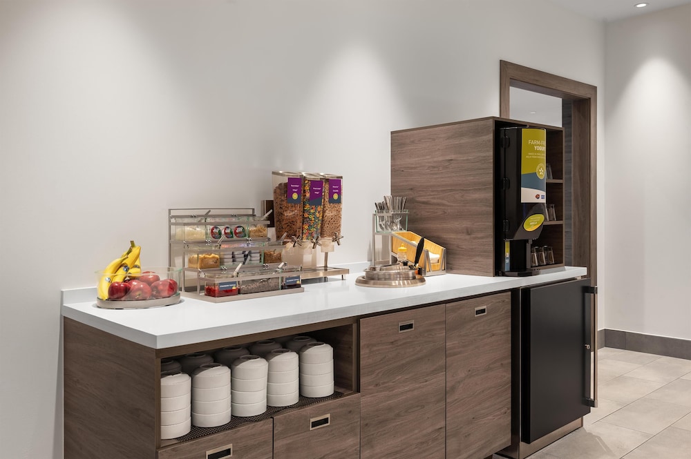 Home2 Suites by Hilton Cincinnati Eastgate - photo 29