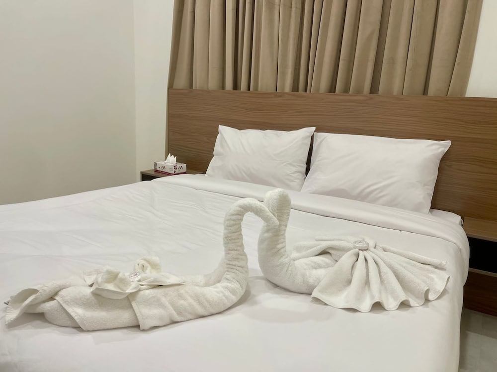 Magic Suite Tower — Kuwait City — photo 4