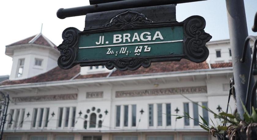 Hotel Amira Pasteur - last minute hotel in Bandung
