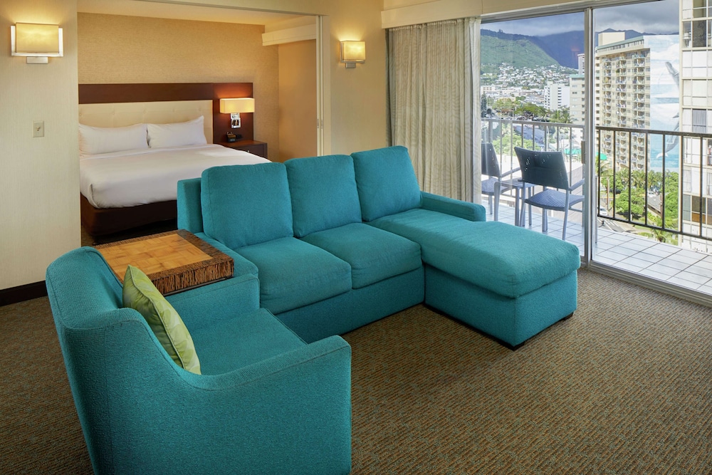 DoubleTree by Hilton Hotel Alana Waikiki Beach - photo 27