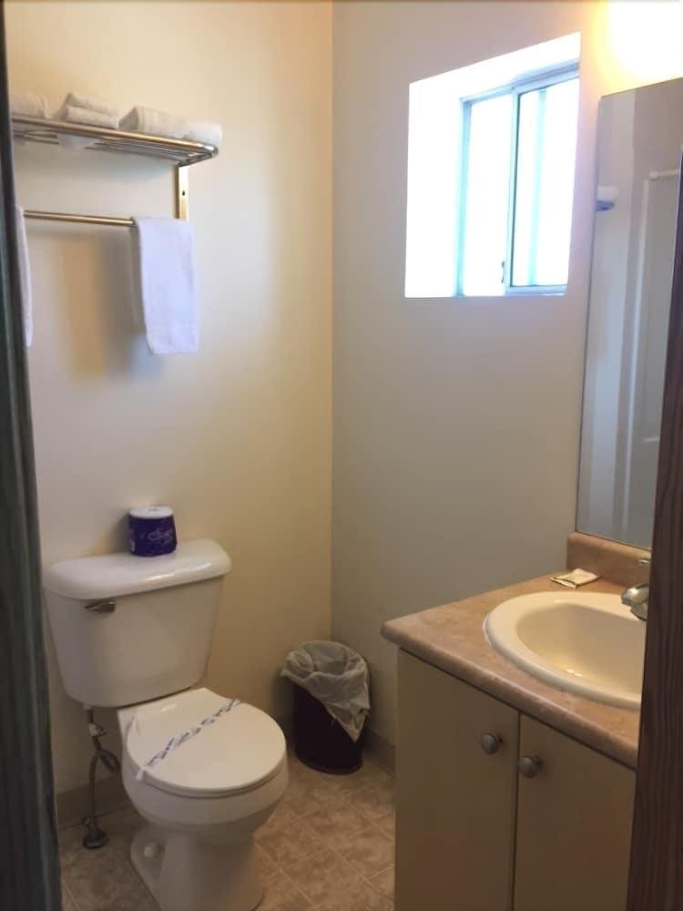 City Centre Motor Hotel in Vancouver, Canada