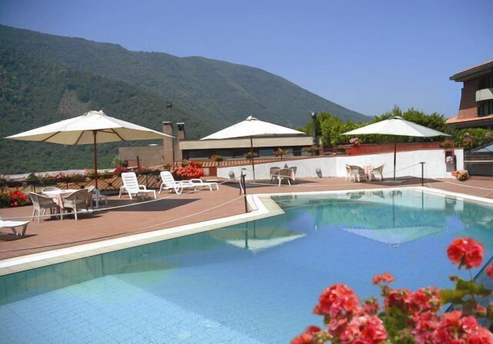 Hotel Serino — 4-Star Luxury Hotel in Serino, Italy