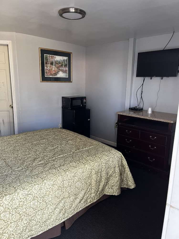 Grand Howell Inn - photo 12