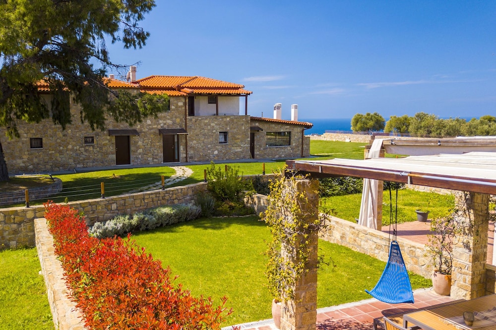 Sofia Summer House — 4-Star Luxury Hotel in Kassandreia, Greece