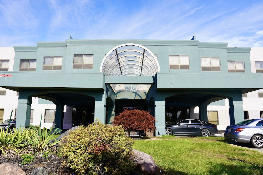 American Inn & Suites Waterford - photo 47