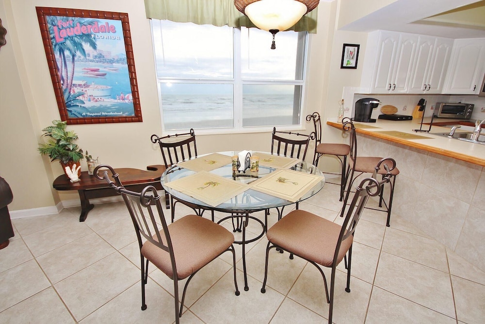 Coronado Towers 201 - photo 28