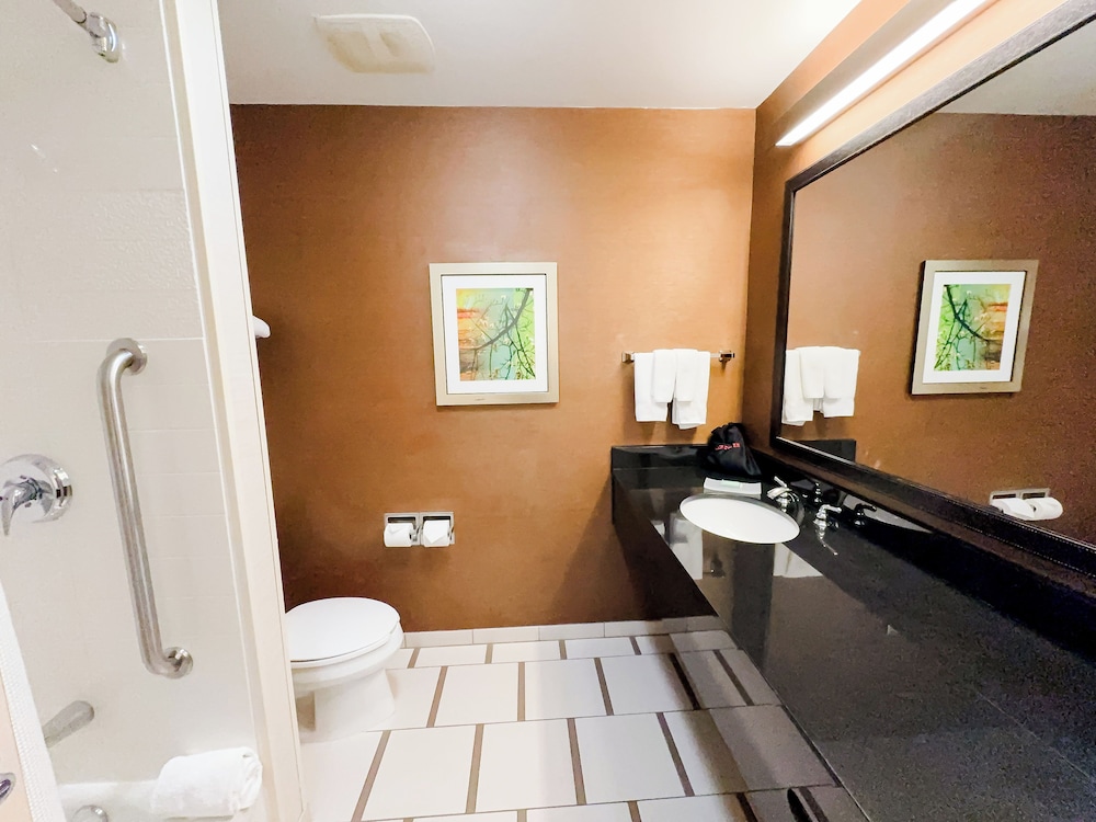 Fairfield Inn & Suites by Marriott Russellville - photo 25