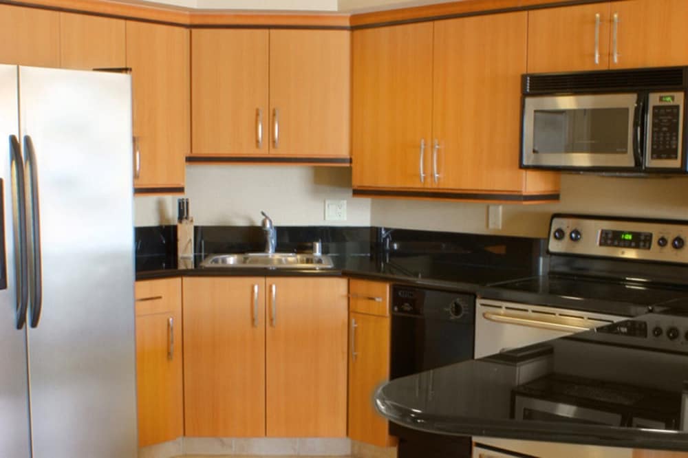 The Platinum Hotel - photo 8